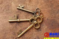 能做到自信有节、自省有度，自律有为，才能从复杂经历中汲取力量、重塑自我