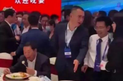 做个最安静的那个人